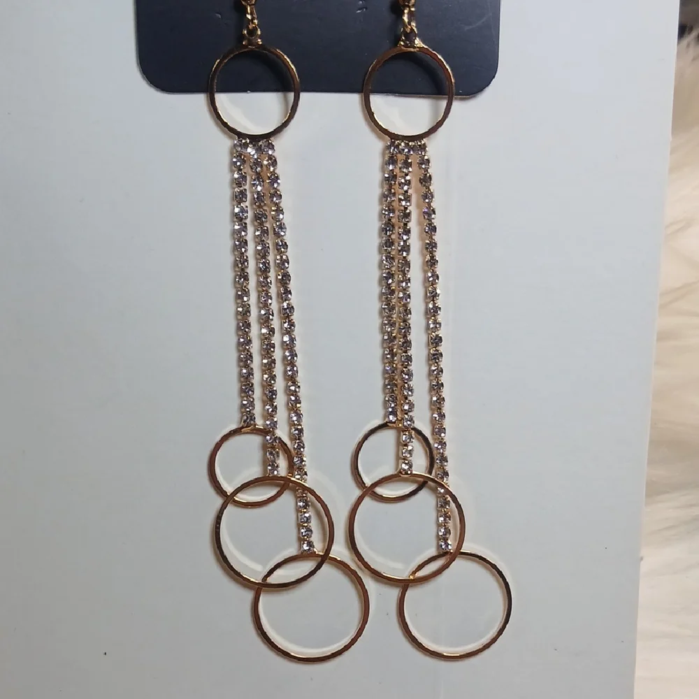 Paparazzi Gold With Bling Bling Dangle Earrings - Picture 4 of 9